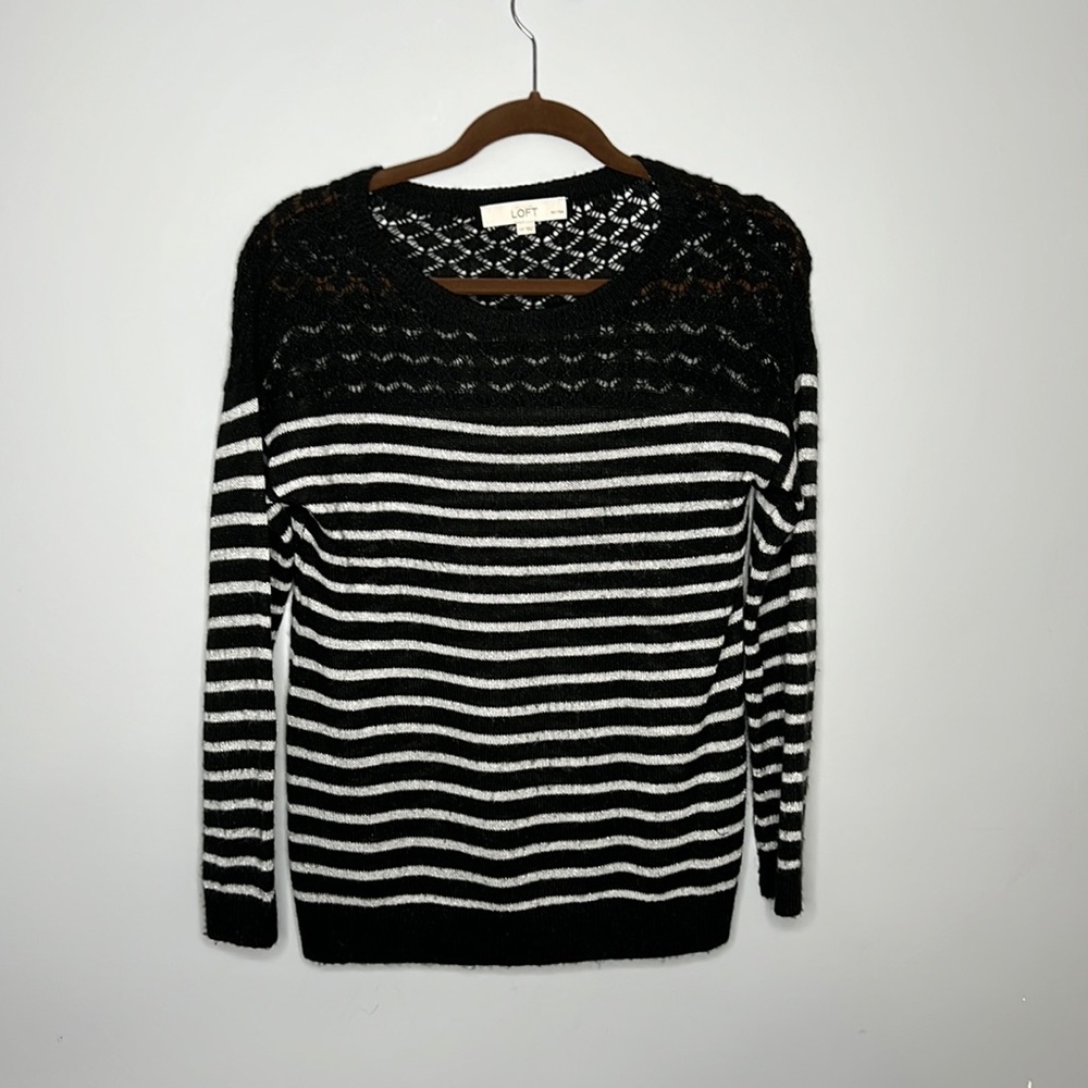 LOFT Petite Black and White shimmery Striped long sleeve Sweater, Size LP